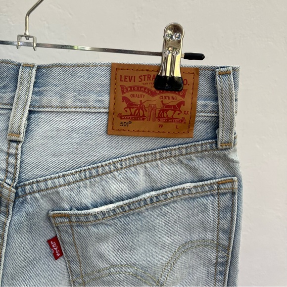 Levi’s button front denim cutoffs - Picture 4 of 4